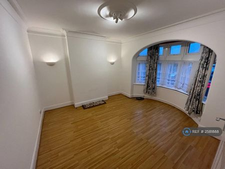 3 bedroom terraced house to rent - Photo 2