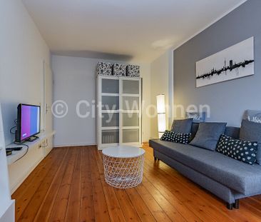 Modern und geschmackvoll möblierte 2-Zimmer Wohnung mitten in Hambu... - Photo 1