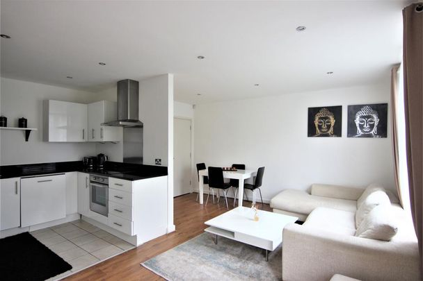 1 bedroom flat to rent - Photo 1