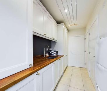 Sandy Lane, Pamber Heath, RG26 - Photo 2