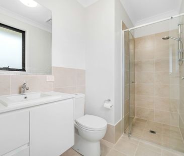 Spacious Five-Bedroom Family Home in Cobbitty - Photo 5