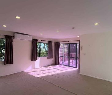 3-Bedroom Townhouse for Rent in New Lynn - Photo 1