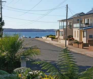 TWO BEDROOM UNIT WITH WATER VIEWS - Photo 5