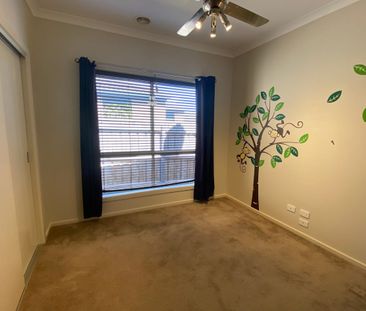 Well-Presented Family Home in Convenient Melton West Location - Photo 5