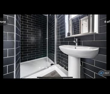 2 bedroom semi-detached house to rent - Photo 4