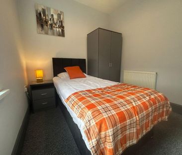 1 bedroom in a house share to rent - Photo 6