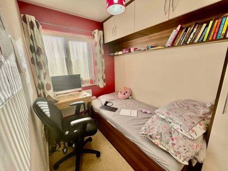 Stornaway Road, Slough, SL3 - Photo 5