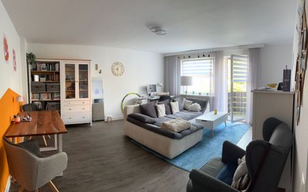 ++ Charmante 2 Zimmerwohnung+ EBK + Vollbad + Balkon ++ - Photo 2