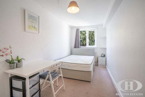 1 bedroom property to rent - Photo 1