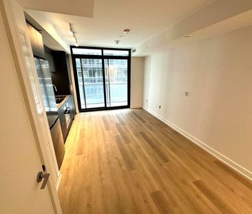 For Lease - 1 Jarvis Street Unit# 819, Hamilton, Ontario - Photo 1