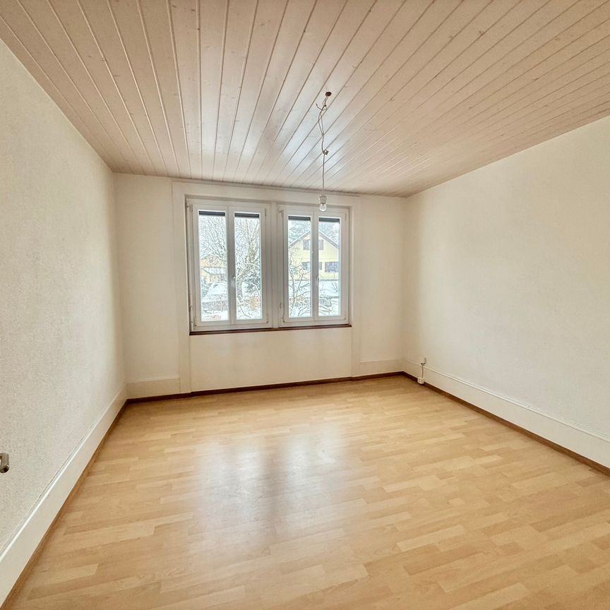 Charmant 3.5 pièces lumineux avec grande terrasse à Tramelan - Photo 1