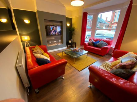 7 Bed End Terrace, Harringay Avenue, L18 - Photo 3