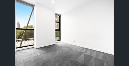 Sophisticated Inner-City Sanctuary - Photo 4