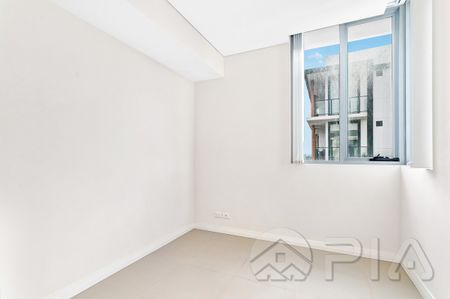 Top Level Spectacular Modern Apartment For Lease Now! - Photo 4