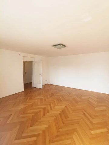 neuwertige 4 Zimmer Wohnung mit Balkon - Foto 2