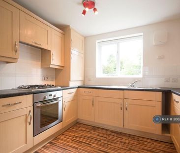 2 bedroom flat to rent - Photo 4