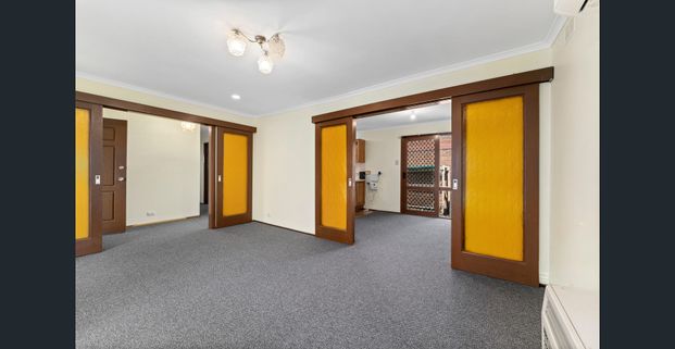 Charming Family Home in Prime Craigieburn Location $490/week - Photo 1