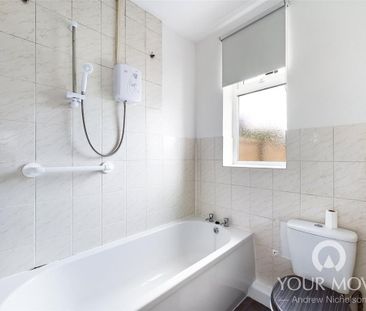3 bedroom semi-detached house to rent - Photo 5