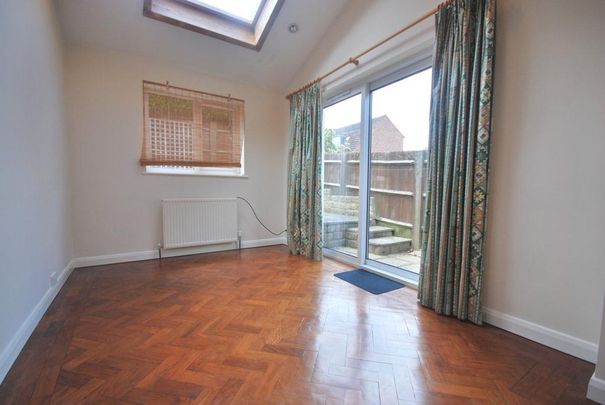 4 bedroom detached house to rent - Photo 1