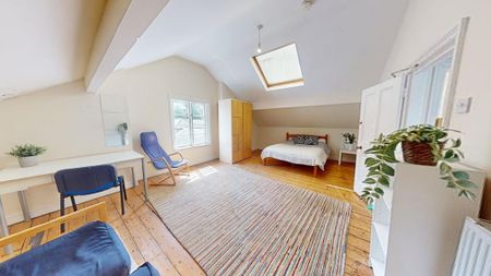 3 bedroom flat to rent - Photo 4