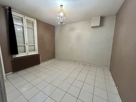 Location Appartement 3 pièces 66m² ST PRIEST 69800 - Photo 4