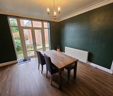 3 bed Detached - To Let - Photo 3