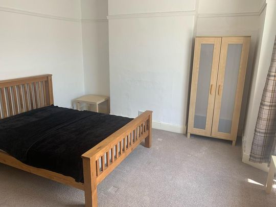 4 bedroom terraced house to rent - Photo 1