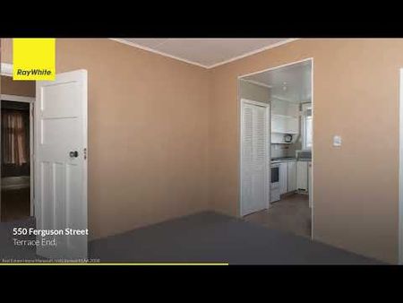 Five Bedrooms - Central location - Photo 4