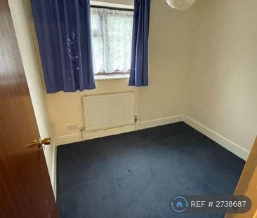 4 bedroom terraced house to rent - Photo 6