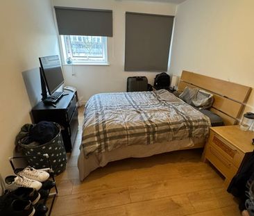 Room in a Shared Flat, Central House, E15 - Photo 4