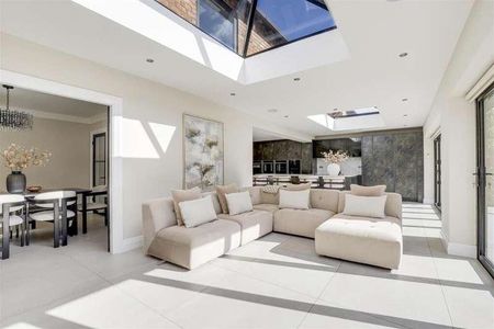 Alderside Walk, Englefield Green, TW20 - Photo 4