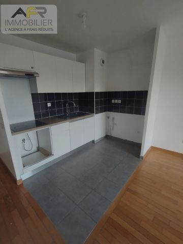 Location Appartement 3 pièces 61m² - Photo 3