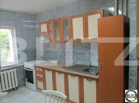 Apartament de inchiriat 4 camere decomandat, 84 mp, zona strazii Primaverii - Fotografie 4