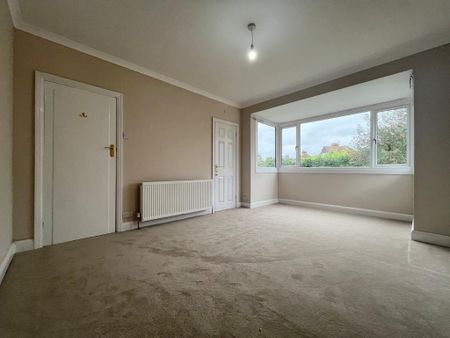 4 bedroom detached house to rent - Photo 2