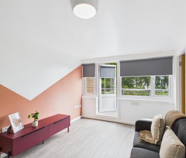 1 bedroom flat to rent - Photo 2