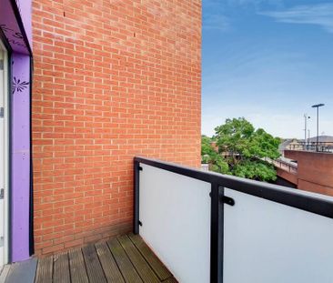 1 bedroom flat to rent - Photo 5