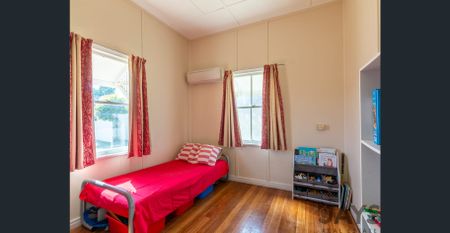 13 Margaret Street, Mount Isa - Photo 4