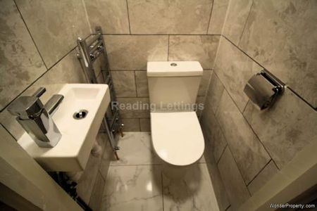 1 bedroom property to rent in Reading - Photo 4