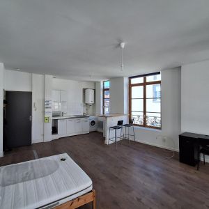 Location Appartement 1 pièce 38m² ST ETIENNE 42000 - Photo 3