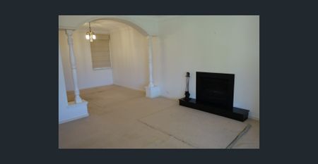 So much space! - Photo 5