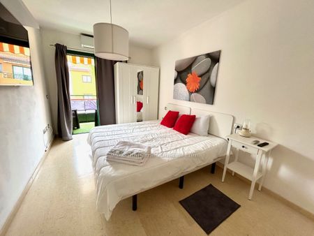 Acogedor apartamento situado en residencial con piscina y jardines comunitarios. - Photo 3