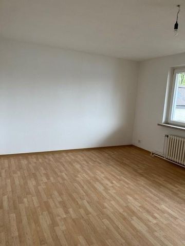 ~FRISCH RENOVIERT~Helle 3-Zimmerwohnung mit Balkon** - Foto 4