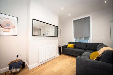 4 bedroom house to rent - Photo 2