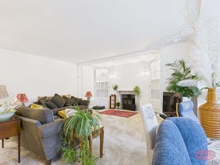 3 bedroom apartment to rent - Photo 2