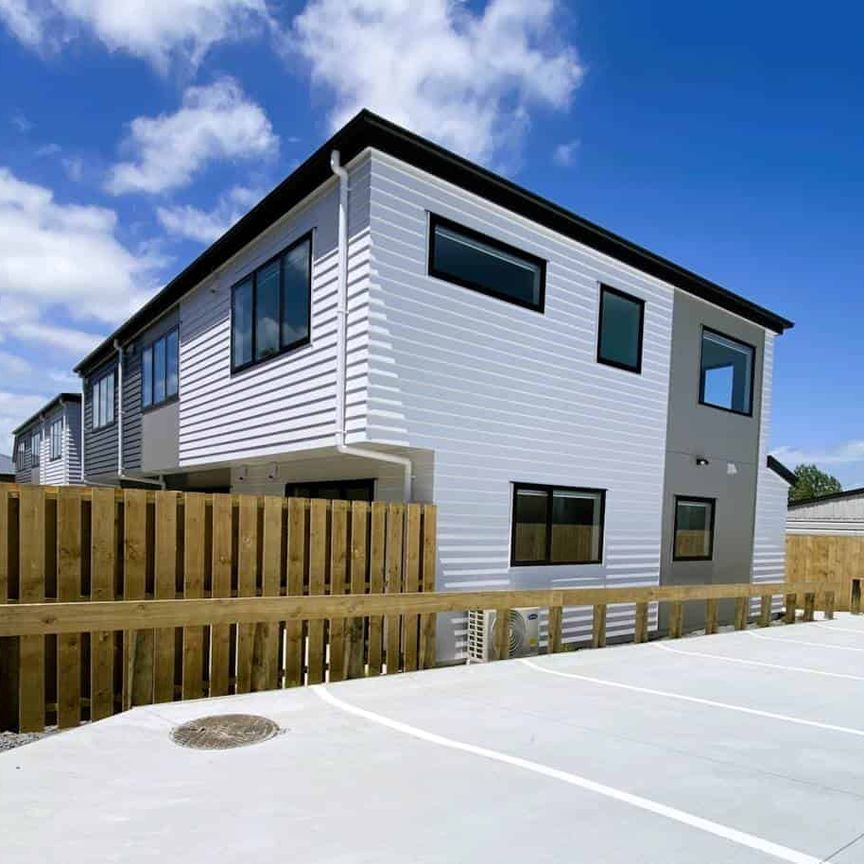 Unveiling The Essence Of Urban Sophistication - Photo 1