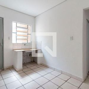 Casa para alugar com 50m², 1 quarto e sem vaga - Foto 3
