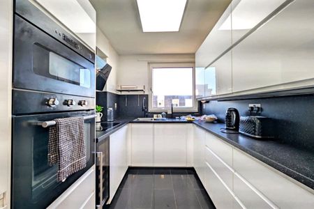 West Parade - Photo 5