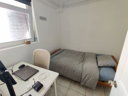 2 Bed Flat, Raglan Street, NW5 - Photo 4