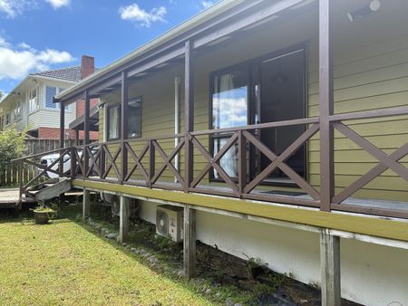 Tidy Family Home - Photo 5