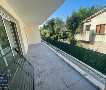 Location Appartement 3 pièces 63m² VILLENEUVE LES AVIGNON 30400 - Photo 2
